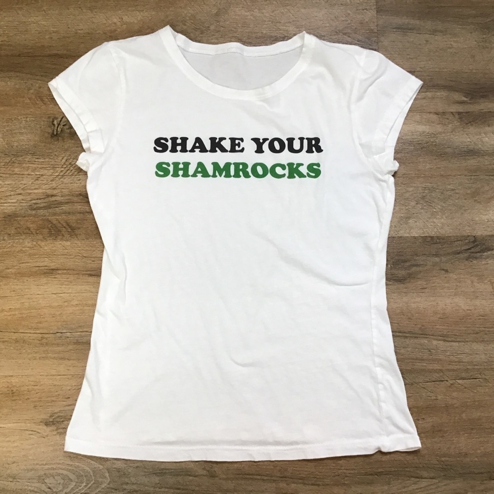 St.Patrick’s Day Shirt Size M Women’s Graphic Shake Your Shamrocks White Green